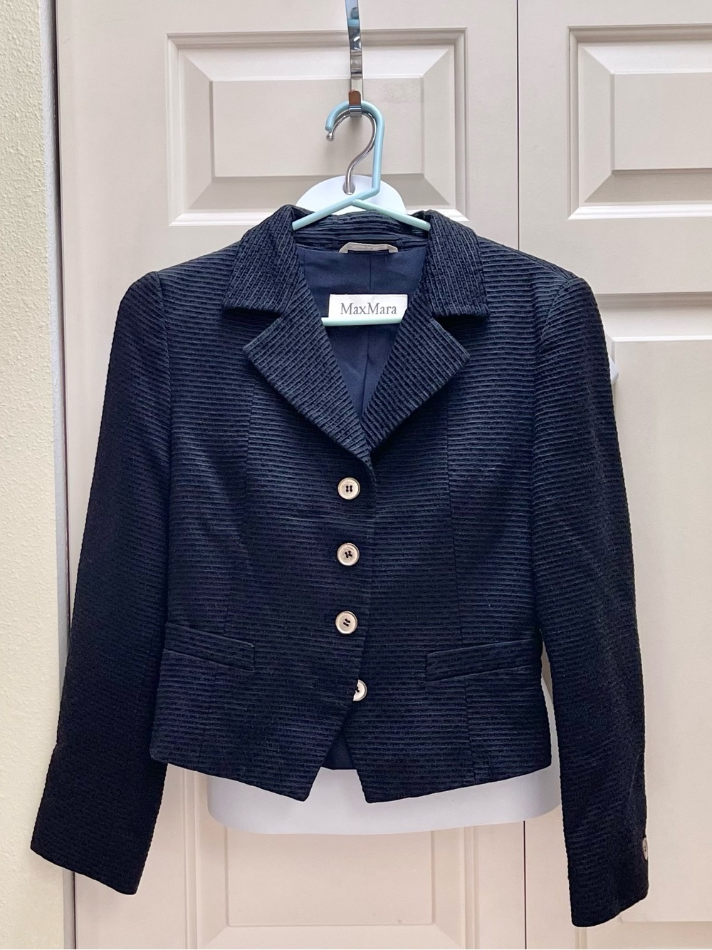 MaxMara cropped blazer
